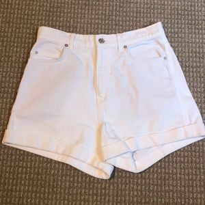 GAP white denim shorts